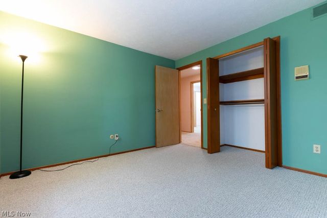 7360 Ledgewood Drive, Kirtland, OH 44094