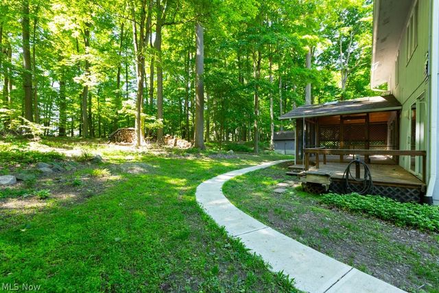 7360 Ledgewood Drive, Kirtland, OH 44094