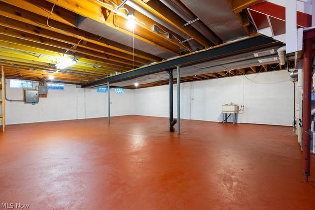 7360 Ledgewood Drive, Kirtland, OH 44094