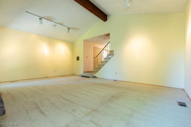 7360 Ledgewood Drive, Kirtland, OH 44094