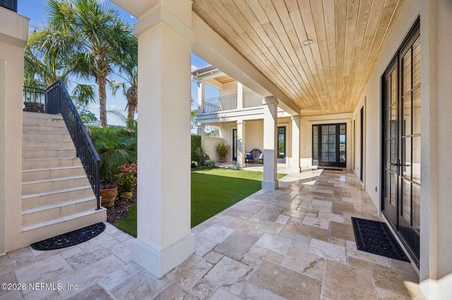 121 CARRIAGE LAMP Way, Ponte Vedra Beach, FL 32082