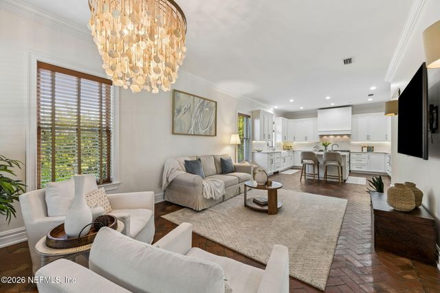 121 CARRIAGE LAMP Way, Ponte Vedra Beach, FL 32082