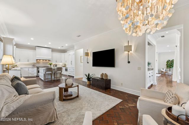 121 CARRIAGE LAMP Way, Ponte Vedra Beach, FL 32082