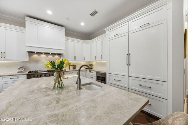 121 CARRIAGE LAMP Way, Ponte Vedra Beach, FL 32082