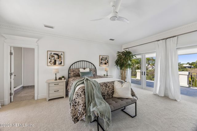 121 CARRIAGE LAMP Way, Ponte Vedra Beach, FL 32082