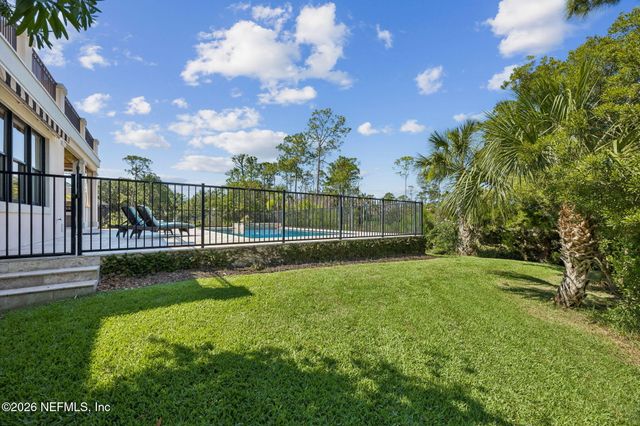 121 CARRIAGE LAMP Way, Ponte Vedra Beach, FL 32082