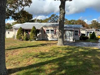 28 Indian Trail, Plymouth, MA 02360