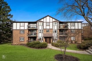 6820 Joliet Road 11, Indian Head Park, IL 60525