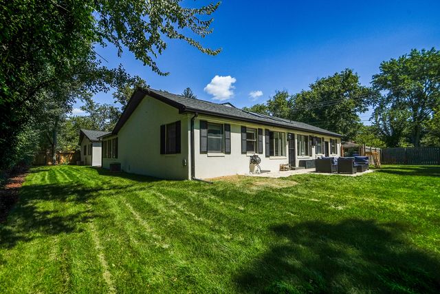 3825 Maple Avenue, Northbrook, IL 60062