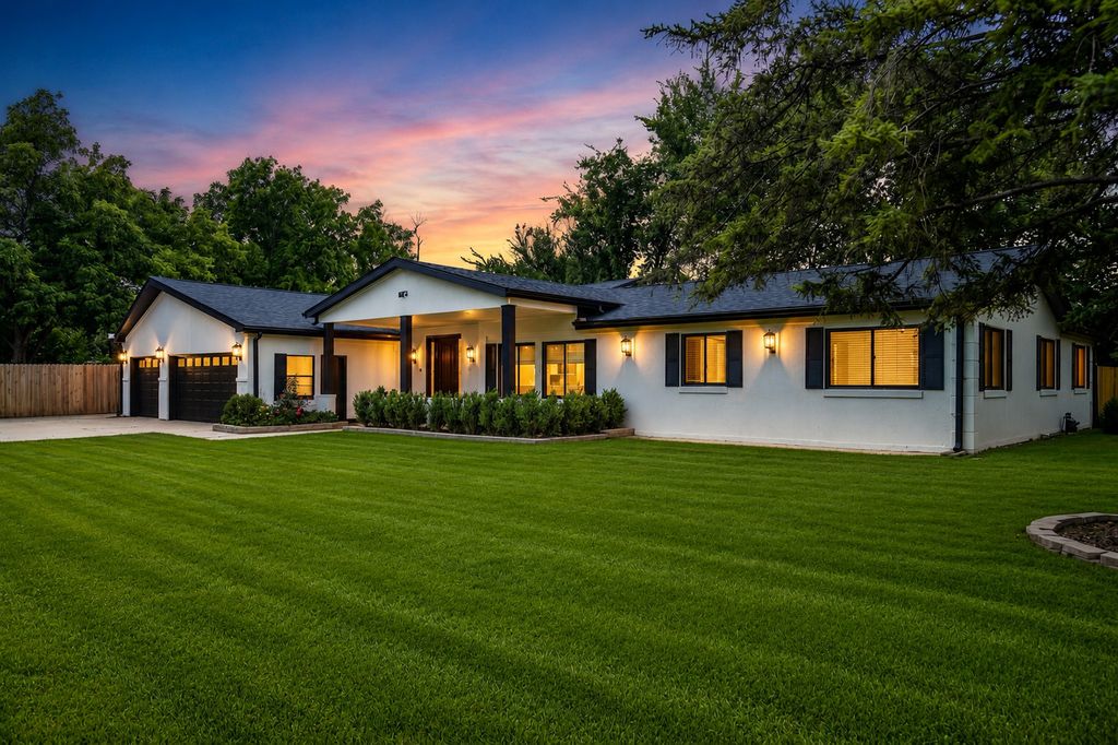 3825 Maple Avenue, Northbrook, IL 60062