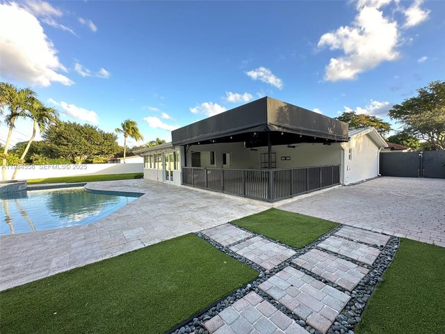 7535 SW 117 St, Pinecrest, FL 33156