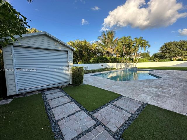 7535 SW 117 St, Pinecrest, FL 33156