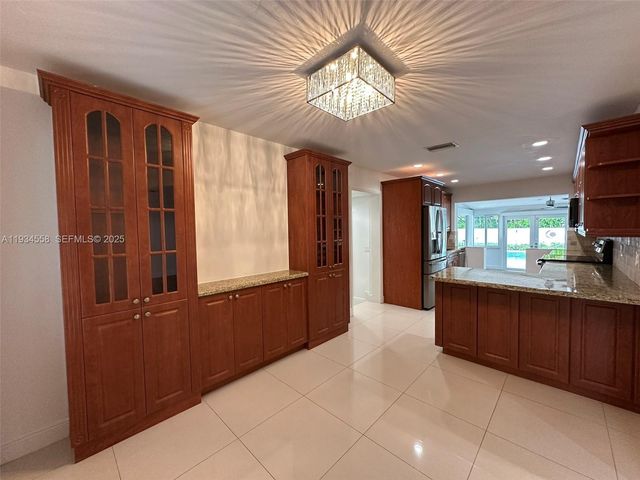 7535 SW 117 St, Pinecrest, FL 33156