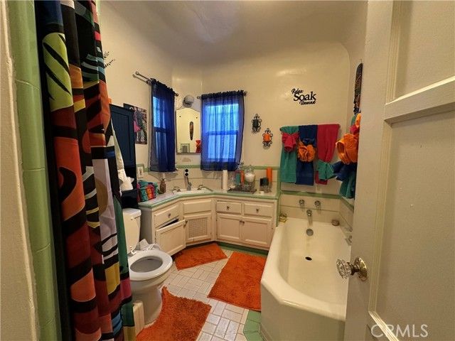 4056 Creed Avenue, Los Angeles, CA 90008