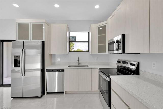 2600 14th ST SW, Lehigh Acres, FL 33976