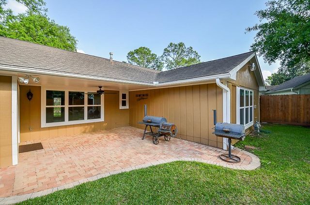 2815 Manila Lane, Houston, TX 77043