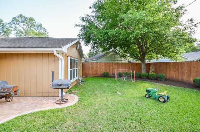 2815 Manila Lane, Houston, TX 77043