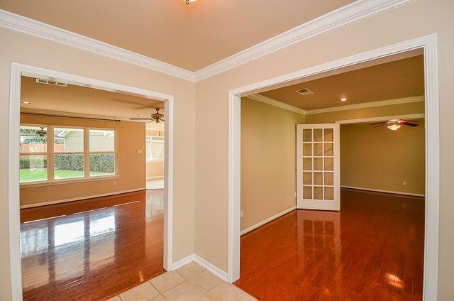 2815 Manila Lane, Houston, TX 77043