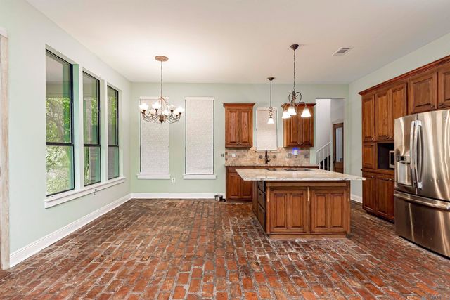 25247 Shane Ct, Jackson, LA 70748