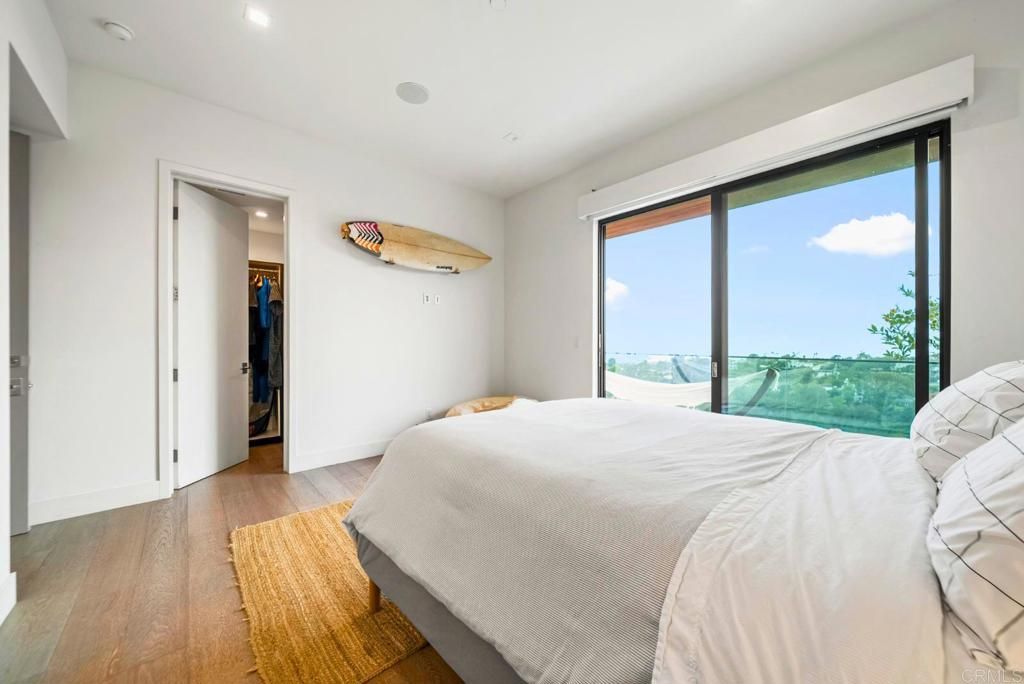 Image 64 of property listing at 2170 Via Nina, La Jolla, CA 92037