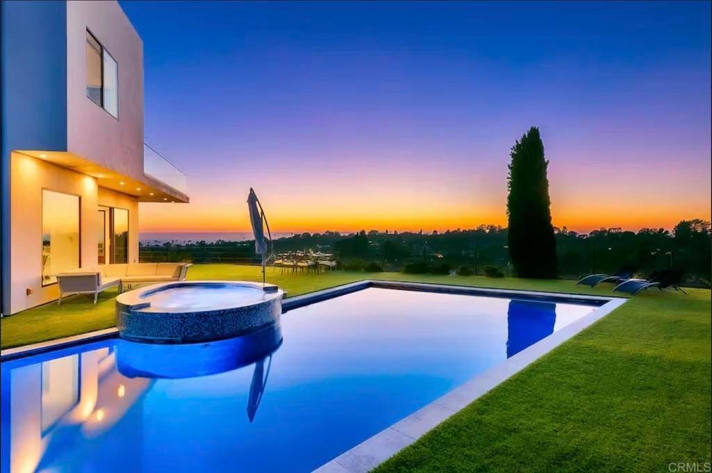 Image 73 of property listing at 2170 Via Nina, La Jolla, CA 92037