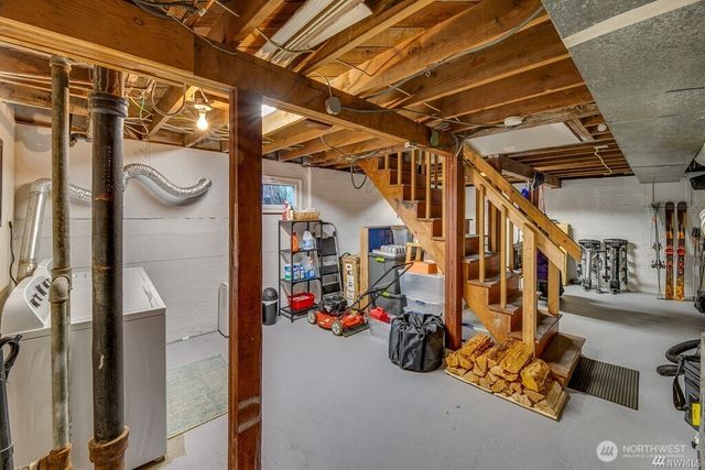 6041 5th Avenue NW, Seattle, WA 98107