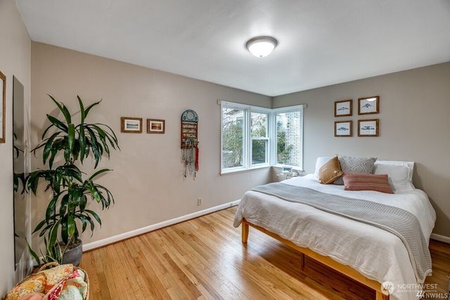 6041 5th Avenue NW, Seattle, WA 98107