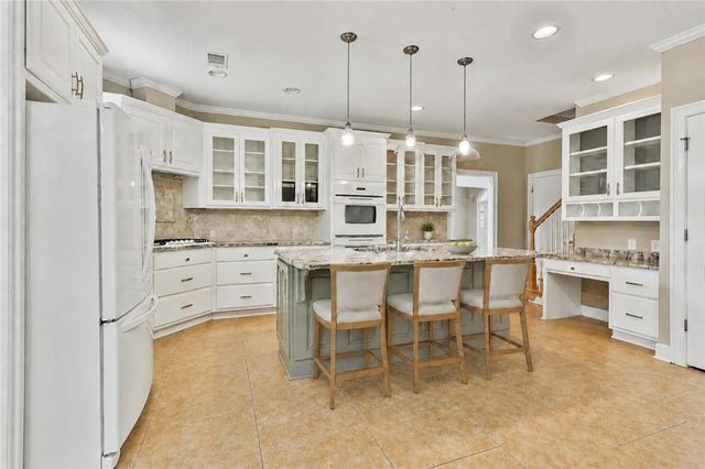15 Stratford Way, Newnan, GA 30265