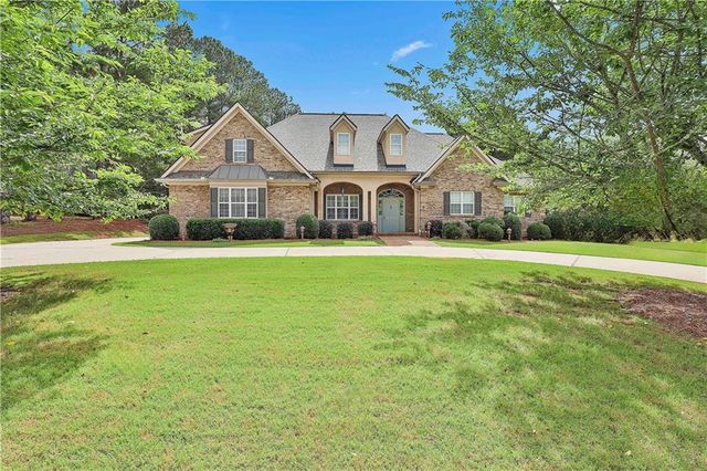 15 Stratford Way, Newnan, GA 30265