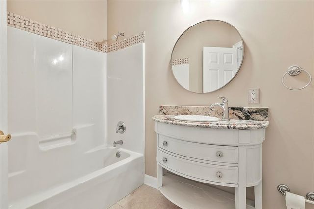 15 Stratford Way, Newnan, GA 30265