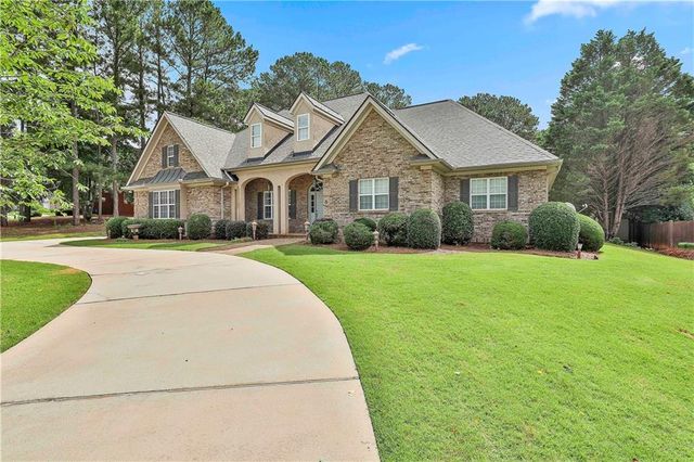 15 Stratford Way, Newnan, GA 30265