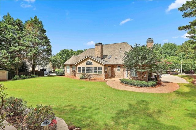 15 Stratford Way, Newnan, GA 30265