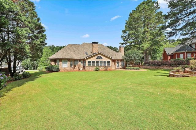 15 Stratford Way, Newnan, GA 30265