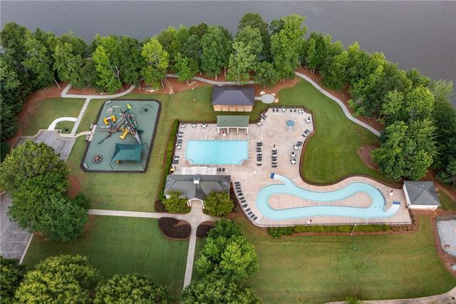 15 Stratford Way, Newnan, GA 30265