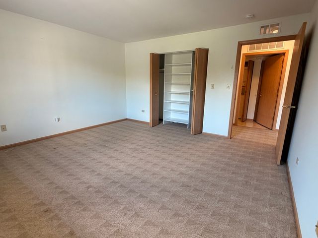 801 N MCLEAN Boulevard 330, Elgin, IL 60123