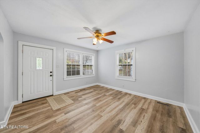 4603 Smelser Rd, Knoxville, TN 37920