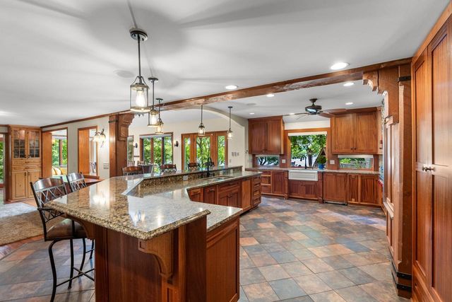 365 Pleasant View Road, Chanhassen, MN 55317