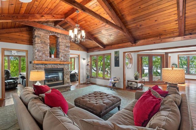 365 Pleasant View Road, Chanhassen, MN 55317