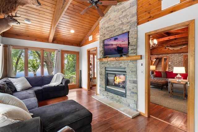 365 Pleasant View Road, Chanhassen, MN 55317