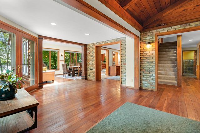 365 Pleasant View Road, Chanhassen, MN 55317