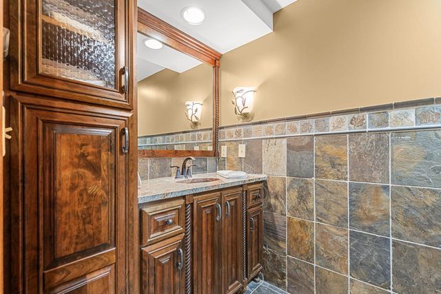 365 Pleasant View Road, Chanhassen, MN 55317