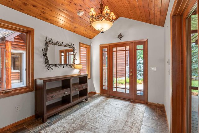 365 Pleasant View Road, Chanhassen, MN 55317