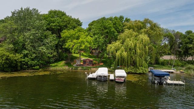 365 Pleasant View Road, Chanhassen, MN 55317
