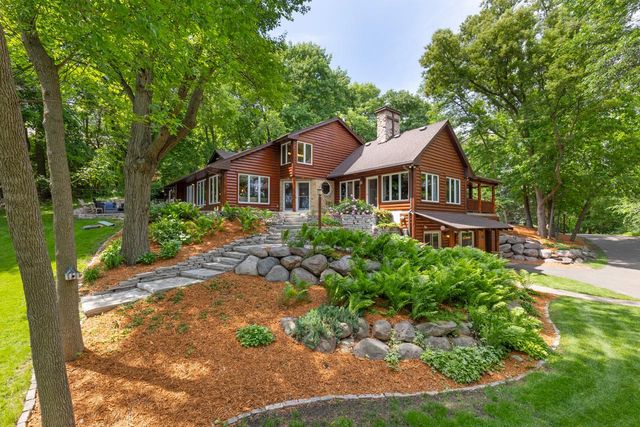 365 Pleasant View Road, Chanhassen, MN 55317