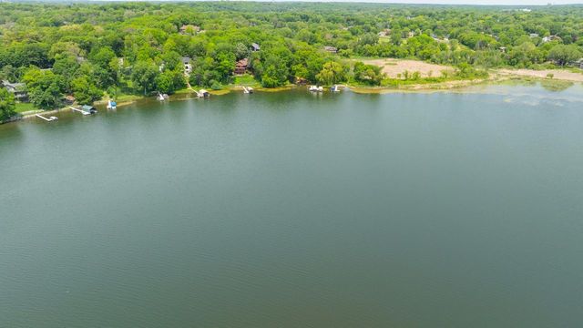 365 Pleasant View Road, Chanhassen, MN 55317