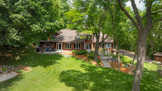 365 Pleasant View Road, Chanhassen, MN 55317