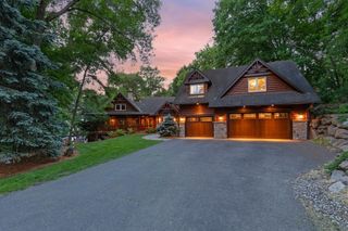 365 Pleasant View Road, Chanhassen, MN 55317