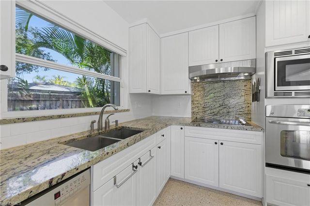 1150 Vesper DR, Fort Myers, FL 33901