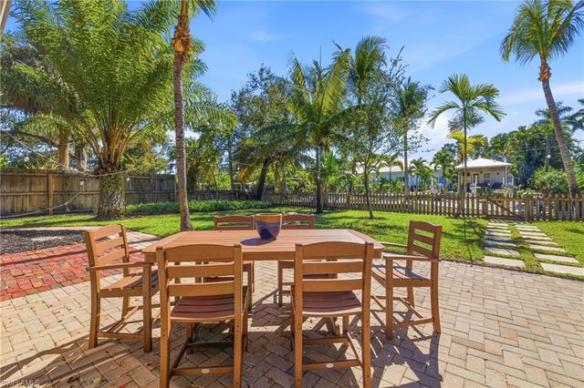 1150 Vesper DR, Fort Myers, FL 33901