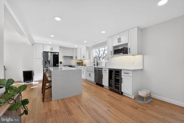 17215 VESTRY CT, Rockville, MD 20855